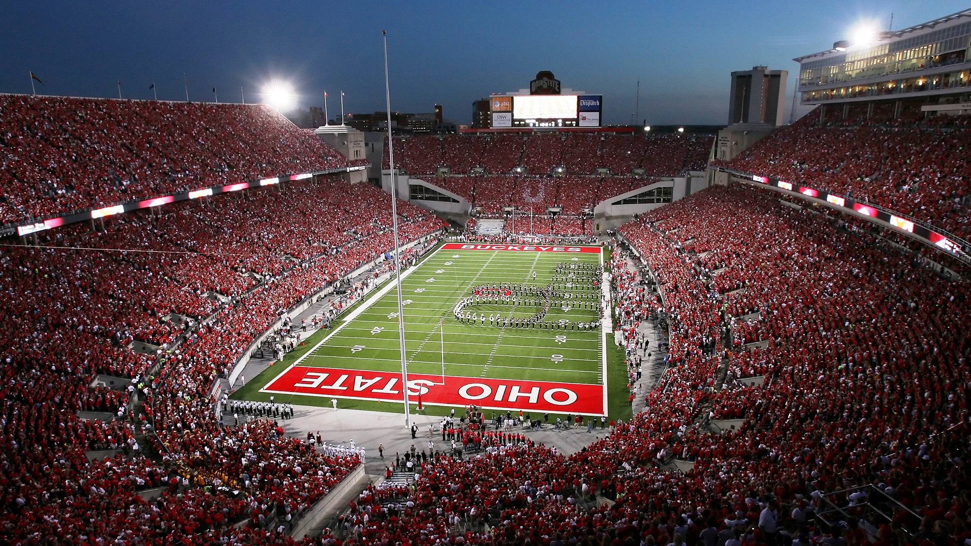 铁血防线冻结大黄蜂，伊布天神下凡定乾坤—曼联欧战经典一役解析